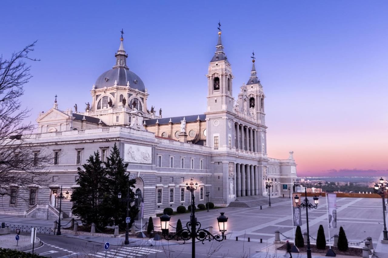 Puerta Del Sol Carretas Apartaments & Rooms Madryt Zewnętrze zdjęcie