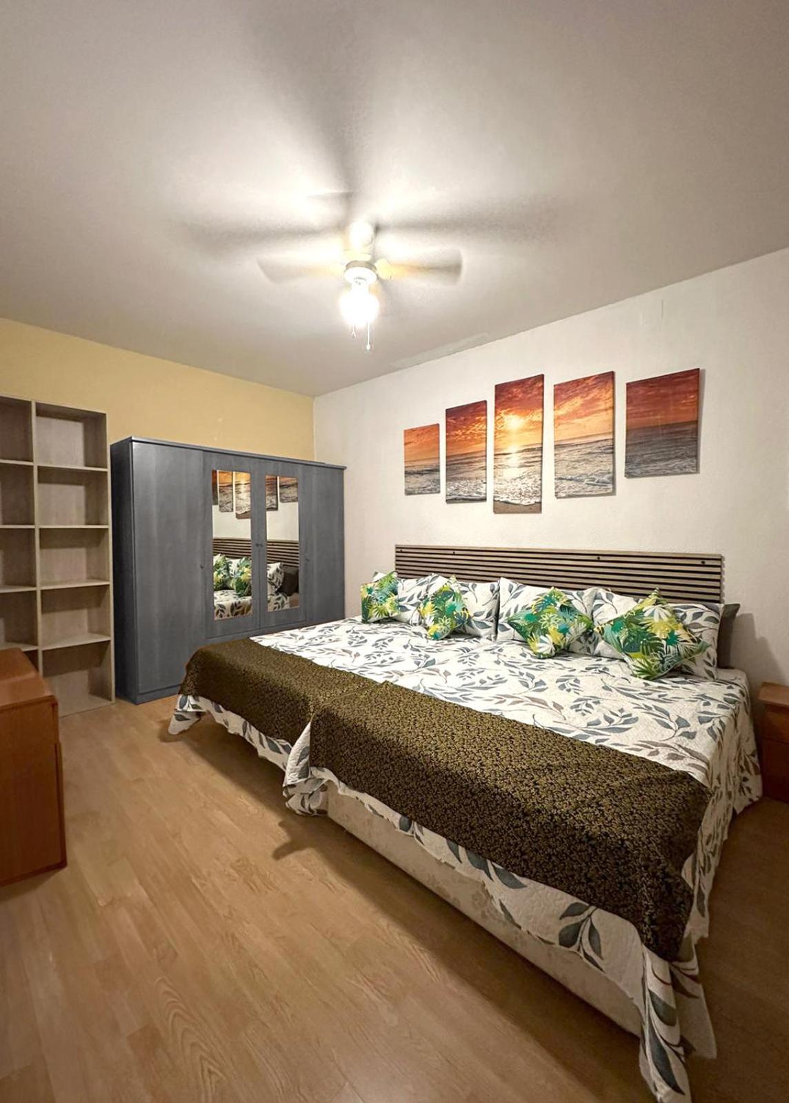 Puerta Del Sol Carretas Apartaments & Rooms Madryt Zewnętrze zdjęcie